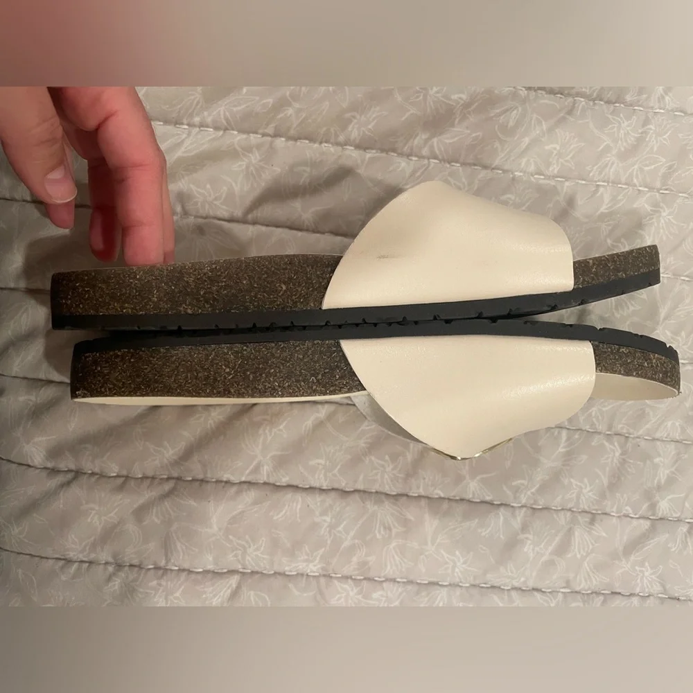 Universal Thread sandals - Picture 3 of 6